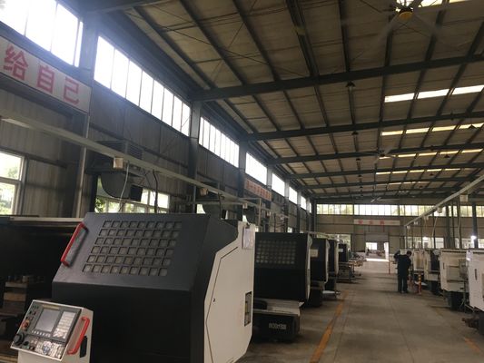 İyi bir fiyat. Büyük Paddle Dev Tavan Doğal Hava Soğutma HVLS Fanlar 380ac 1.5kw Motor çevrimiçi