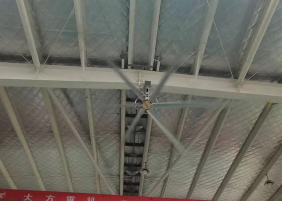 İyi bir fiyat. Hava Soğutucu Senkron Motor Alüminyum Tavan Ventilatörü 1.2KW 22FT çevrimiçi