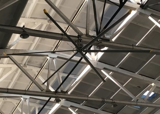 İyi bir fiyat. Çaprağı 2.4m-7.3m Al Mg Blade Endüstriyel Tavan Ventilatörü Kapalı Avlu Spor Alanı çevrimiçi