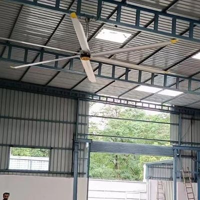 İyi bir fiyat. 5.0m 16FT Daimi Mıknatıs Senkroniz Motor Dev Depo Tavan Fanı Sliver Gri ODM Özel Destek çevrimiçi