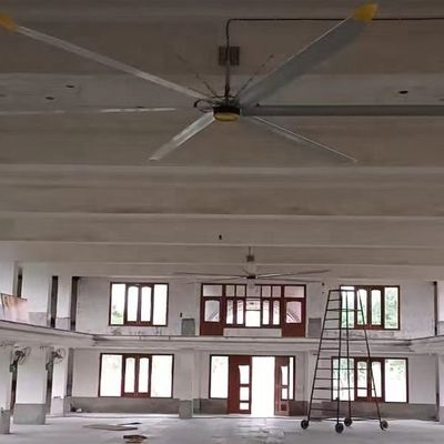 İyi bir fiyat. 6.1m 20FT CONTROLLER PMSM fırçasız motor soğutma için büyük endüstriyel tavan HVLS fanı çevrimiçi