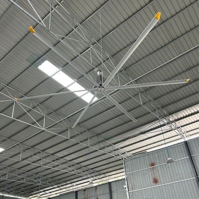 20FT Endüstriyel HVLS Tavan Ventilatörü Sliver Gri Özel Destek Sığırlık Hayvan Çiftlikleri için ODM Bakım Ücretsiz Çözüm