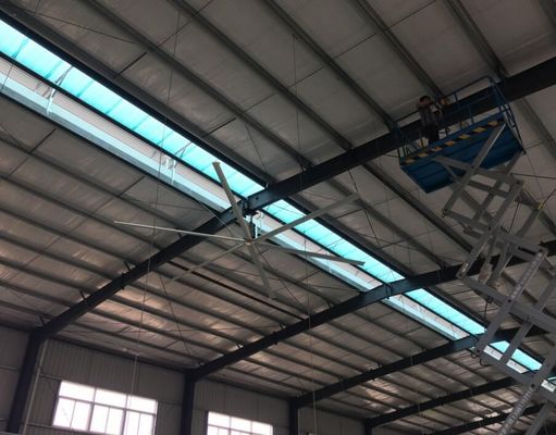 İyi bir fiyat. Depo Büyük Endüstriyel Tavan Ventilatörü Pmsm Motor Ventilatörü çevrimiçi